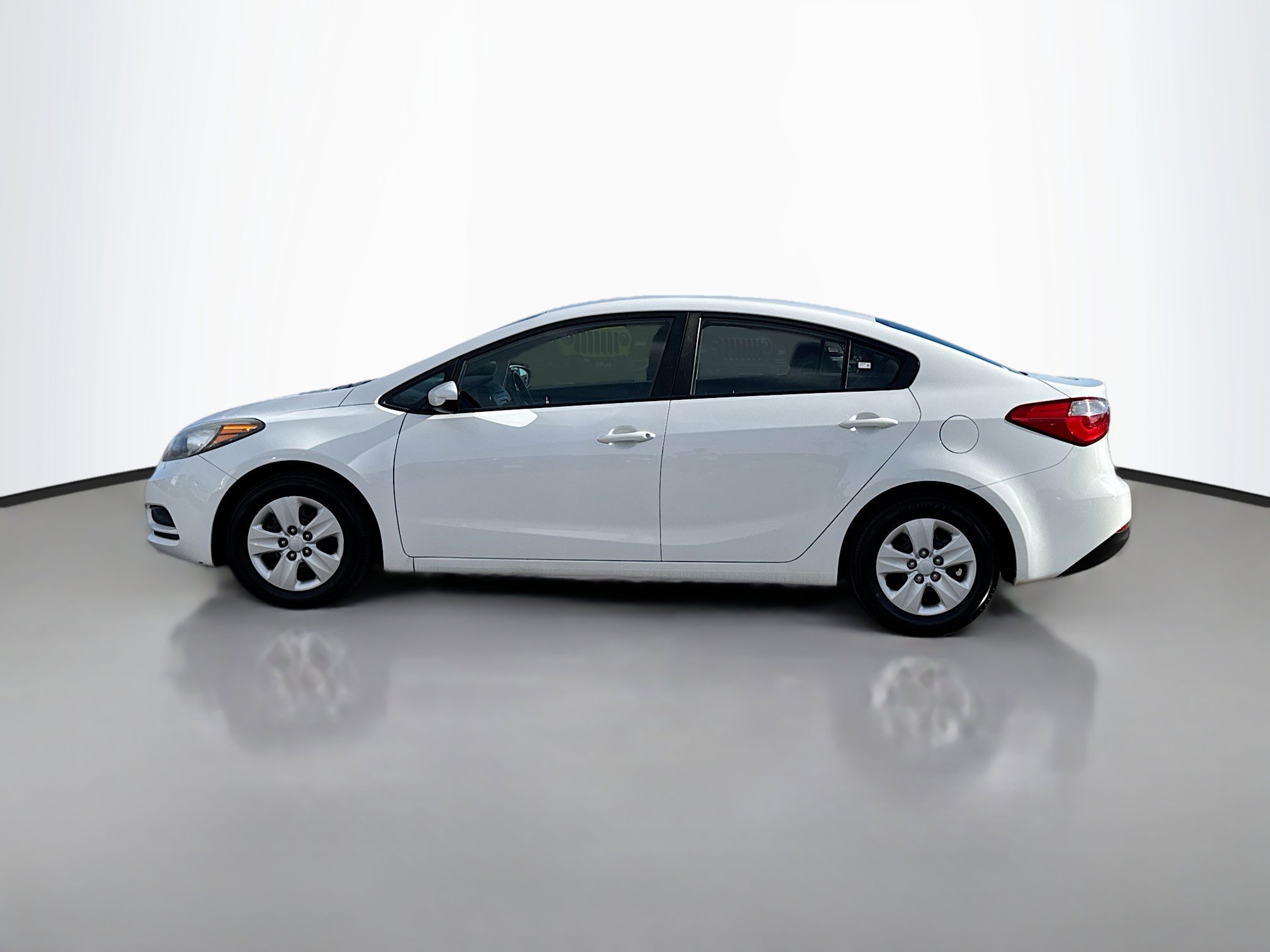 2016 Kia Forte LX photo 3