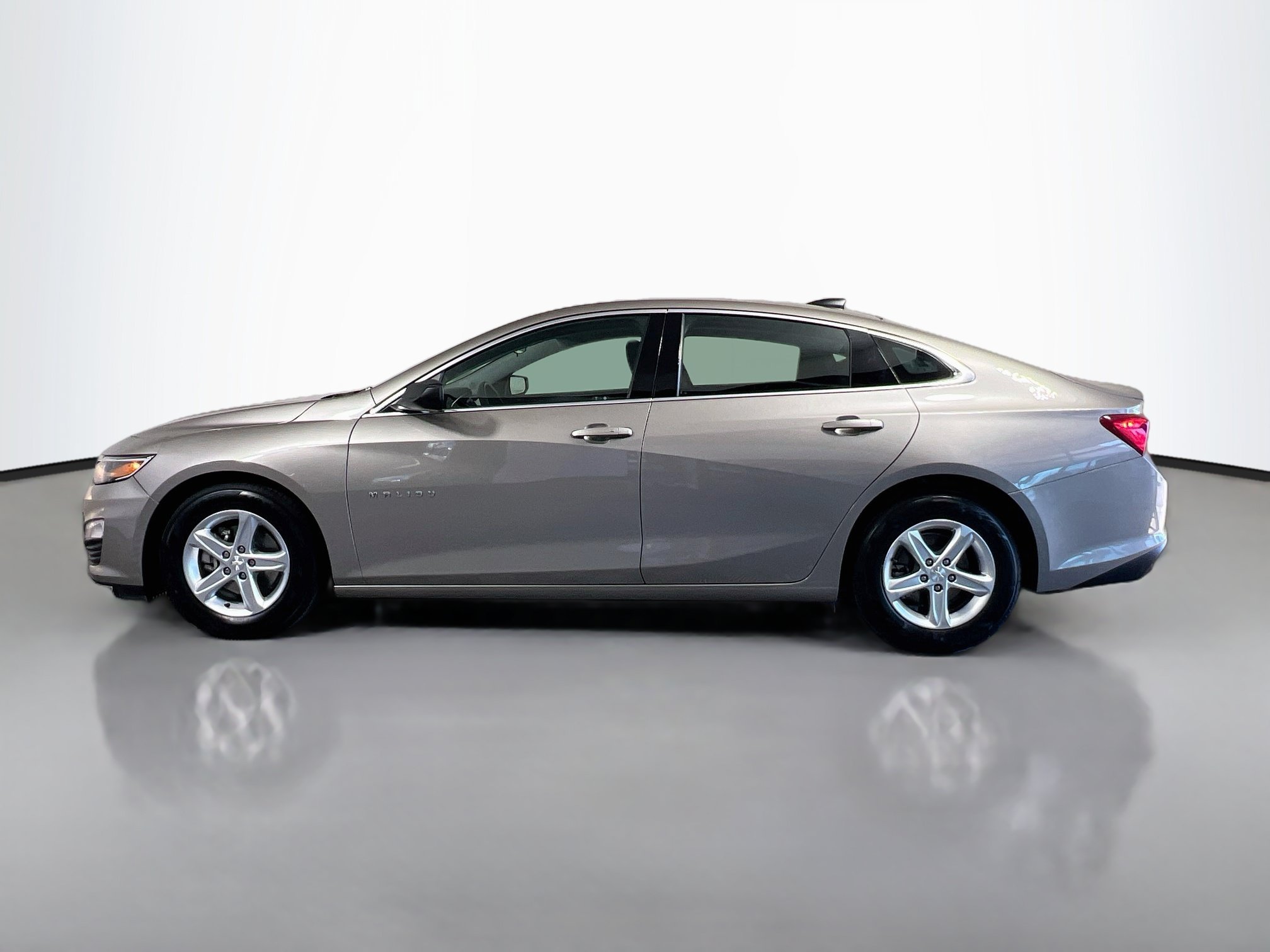 Used 2024 Chevrolet Malibu LS w/1FL 4dr Car