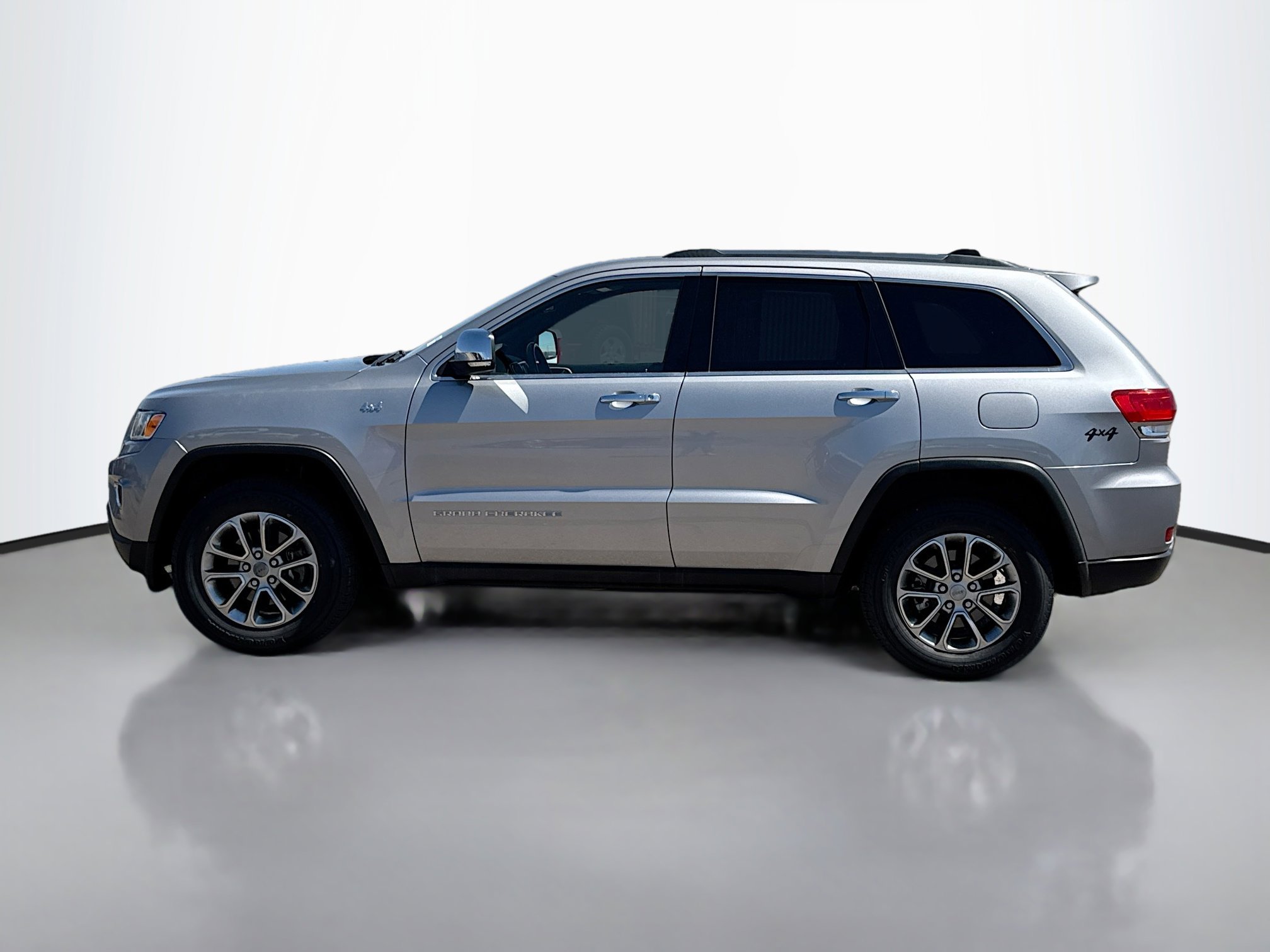 2015 Jeep Grand Cherokee Limited photo 3