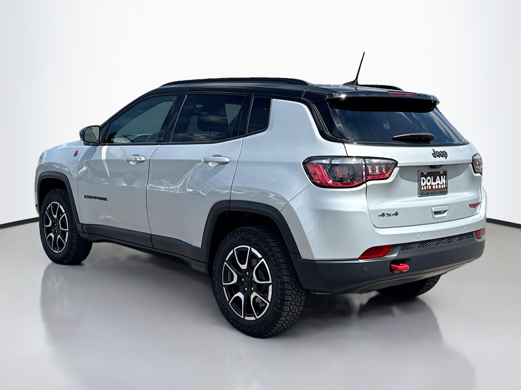 2024 Jeep Compass Trailhawk Sport photo 2