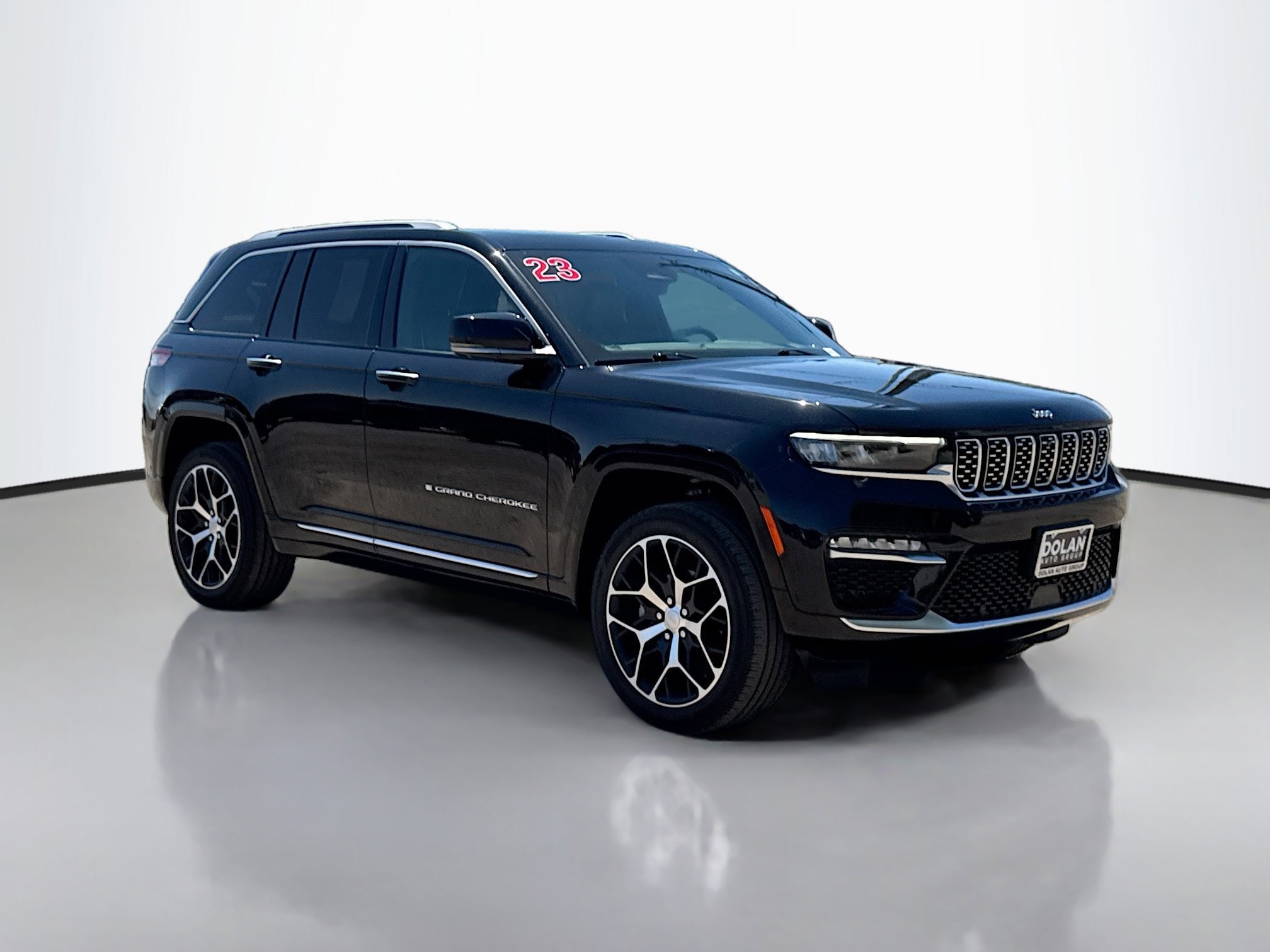 2023 Jeep Grand Cherokee Summit Reserve 4x4's photo