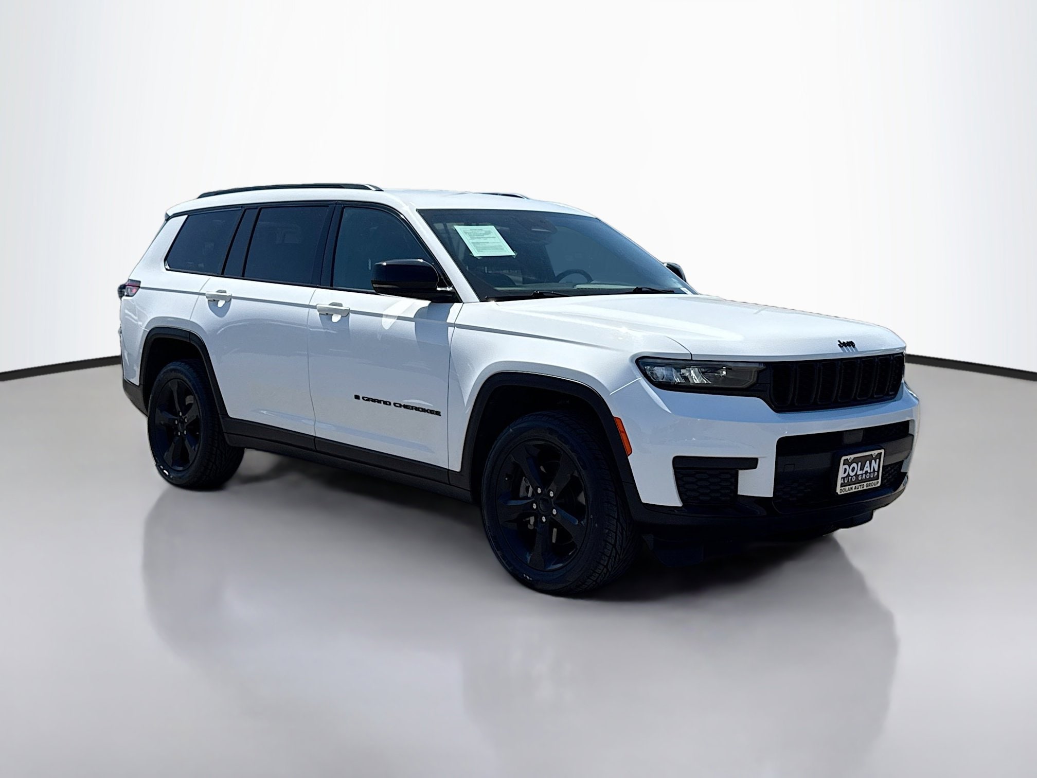 2023 Jeep Grand Cherokee L Altitude 4x4's photo