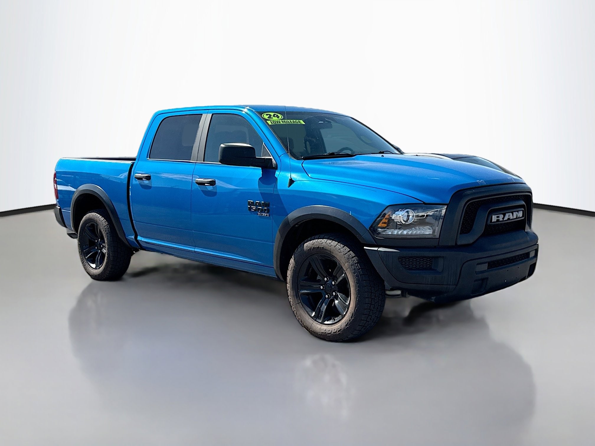 2024 RAM 1500 Classic Warlock 4x4 Crew Cab 5'7's photo