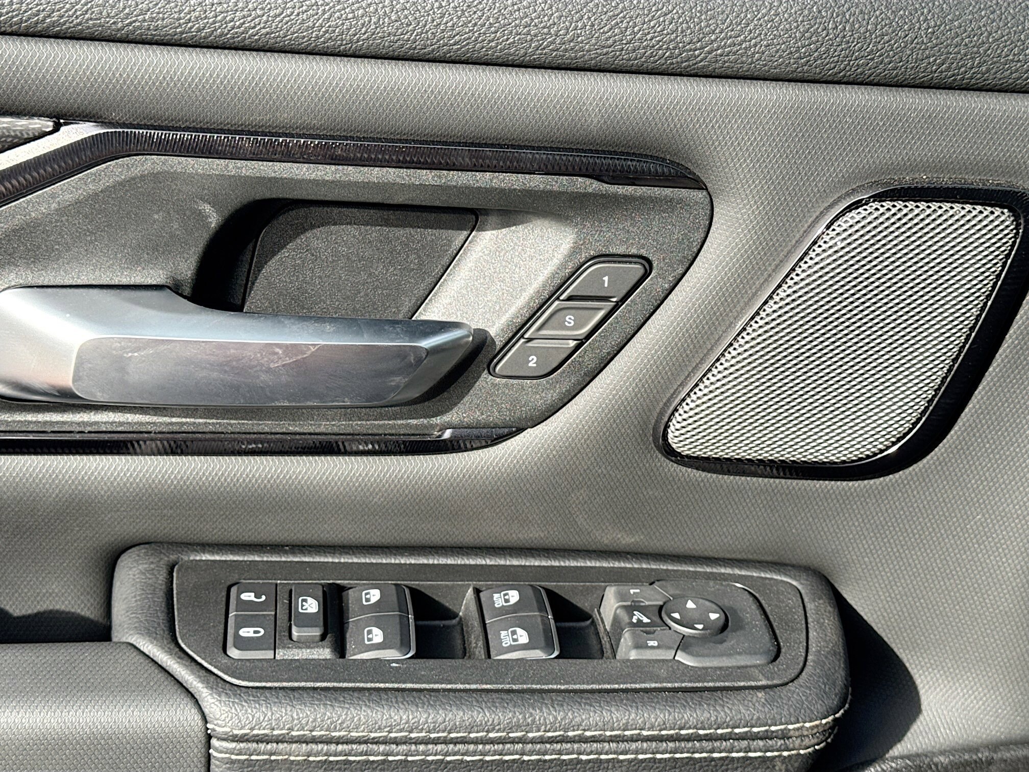 2026 RAM 1500 Rebel - Photo 28