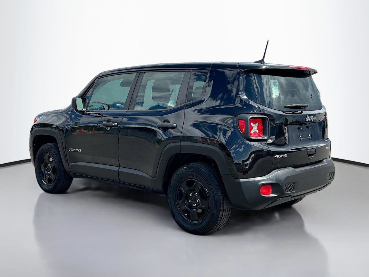 2018 Jeep Renegade Sport photo 3