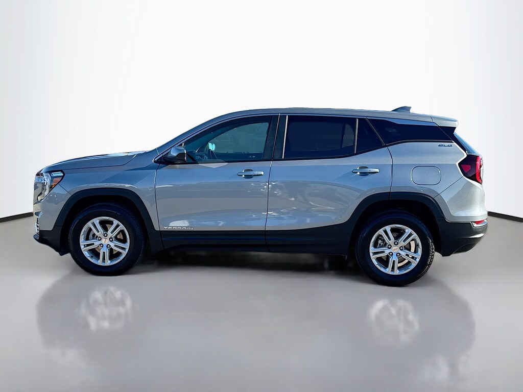 Used 2024 GMC Terrain SLE Sport Utility