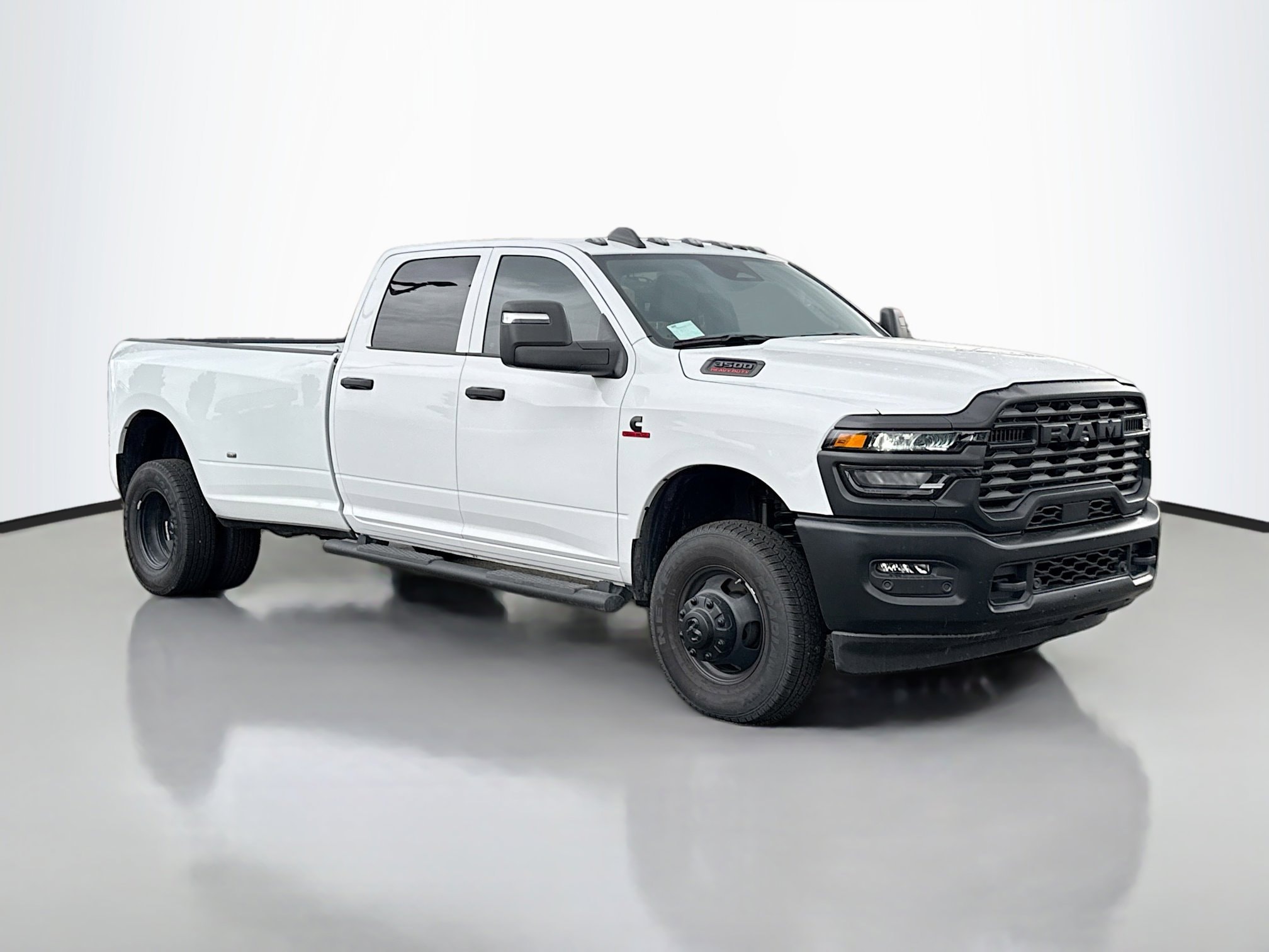 2025 Ram 3500 Crew Cab Pickup 