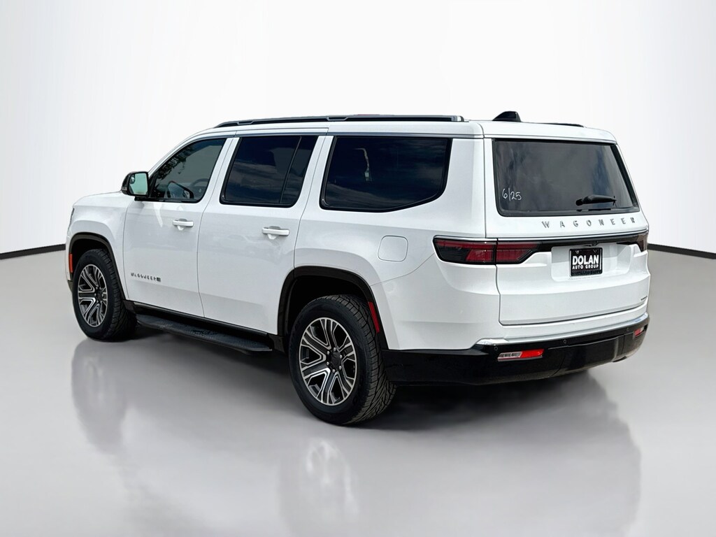 Used 2024 Jeep Wagoneer Series II Sport Utility