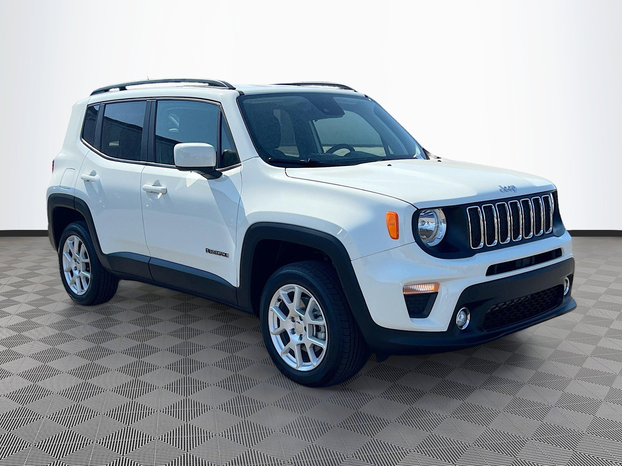 Used 2021 Jeep Renegade Latitude with VIN ZACNJDBB3MPN24782 for sale in Fernley, NV