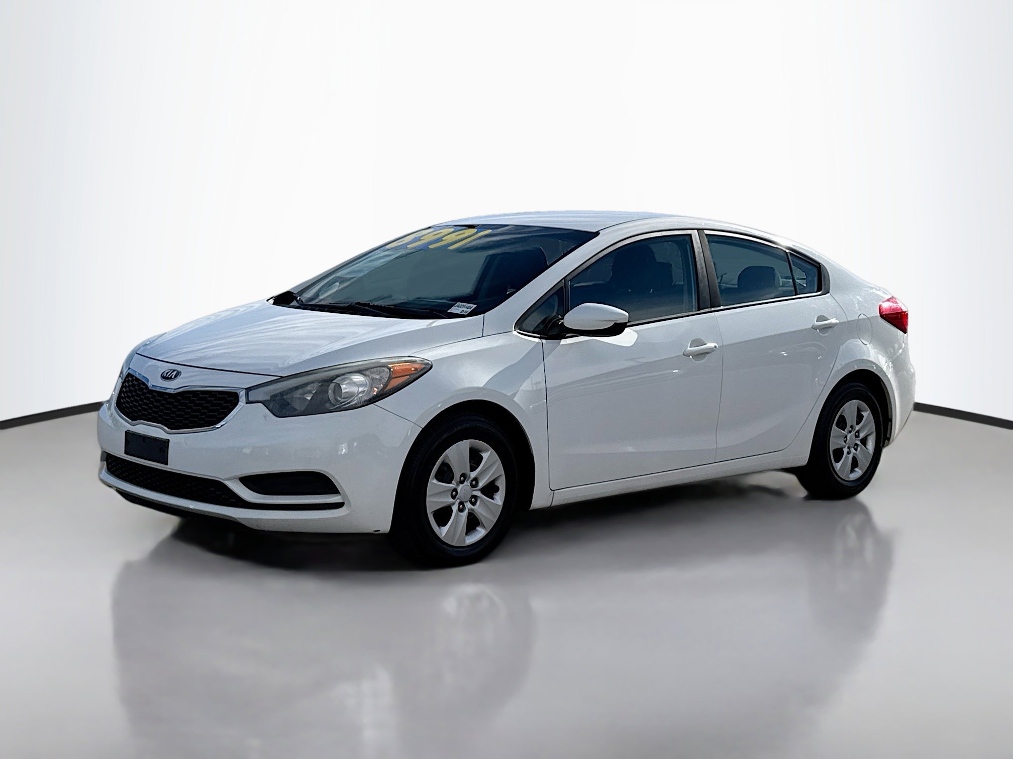 2016 Kia Forte LX photo 2