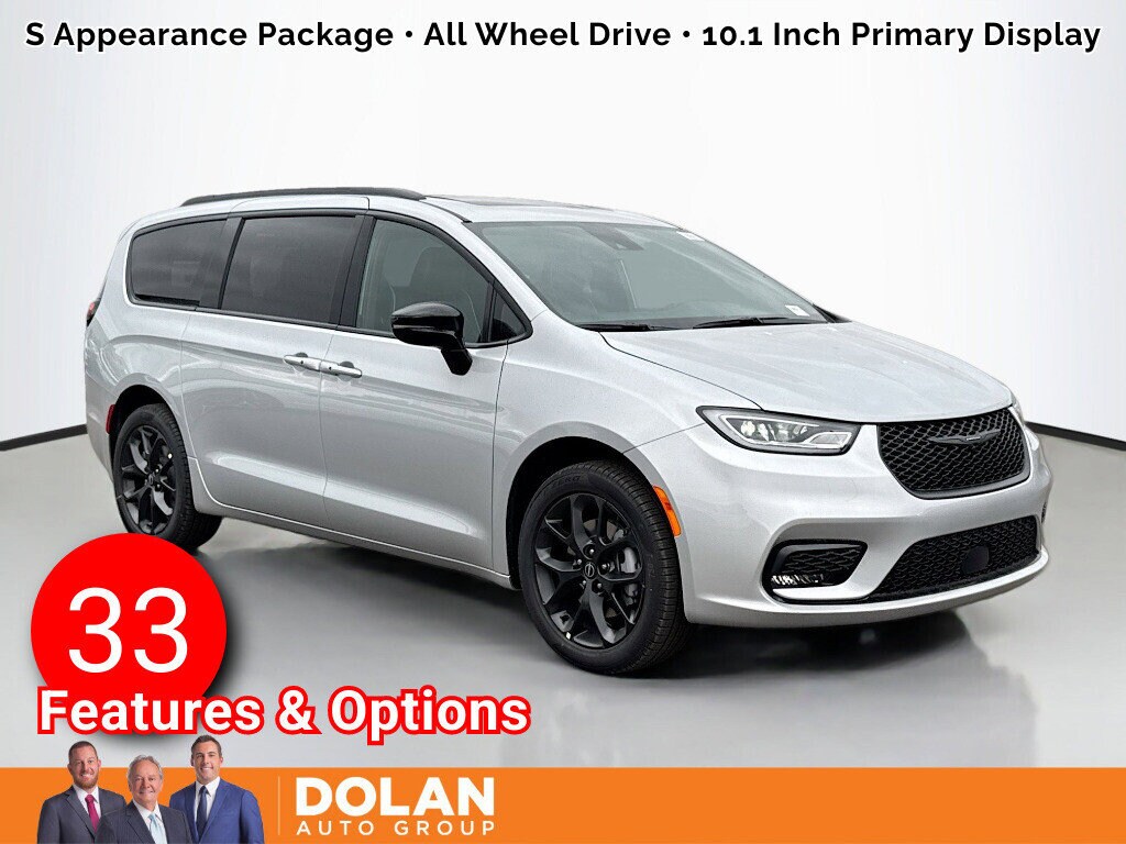 2026 Chrysler Pacifica Limited's photo