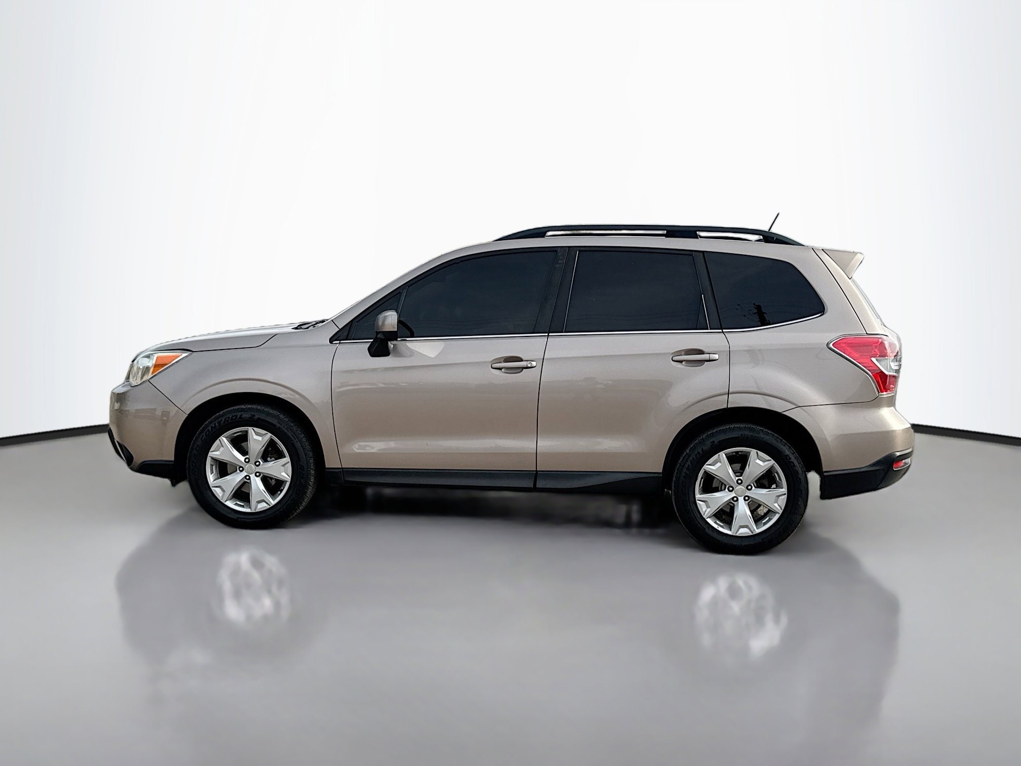 Used 2015 Subaru Forester i Limited with VIN JF2SJAHC8FH497966 for sale in Fernley, NV