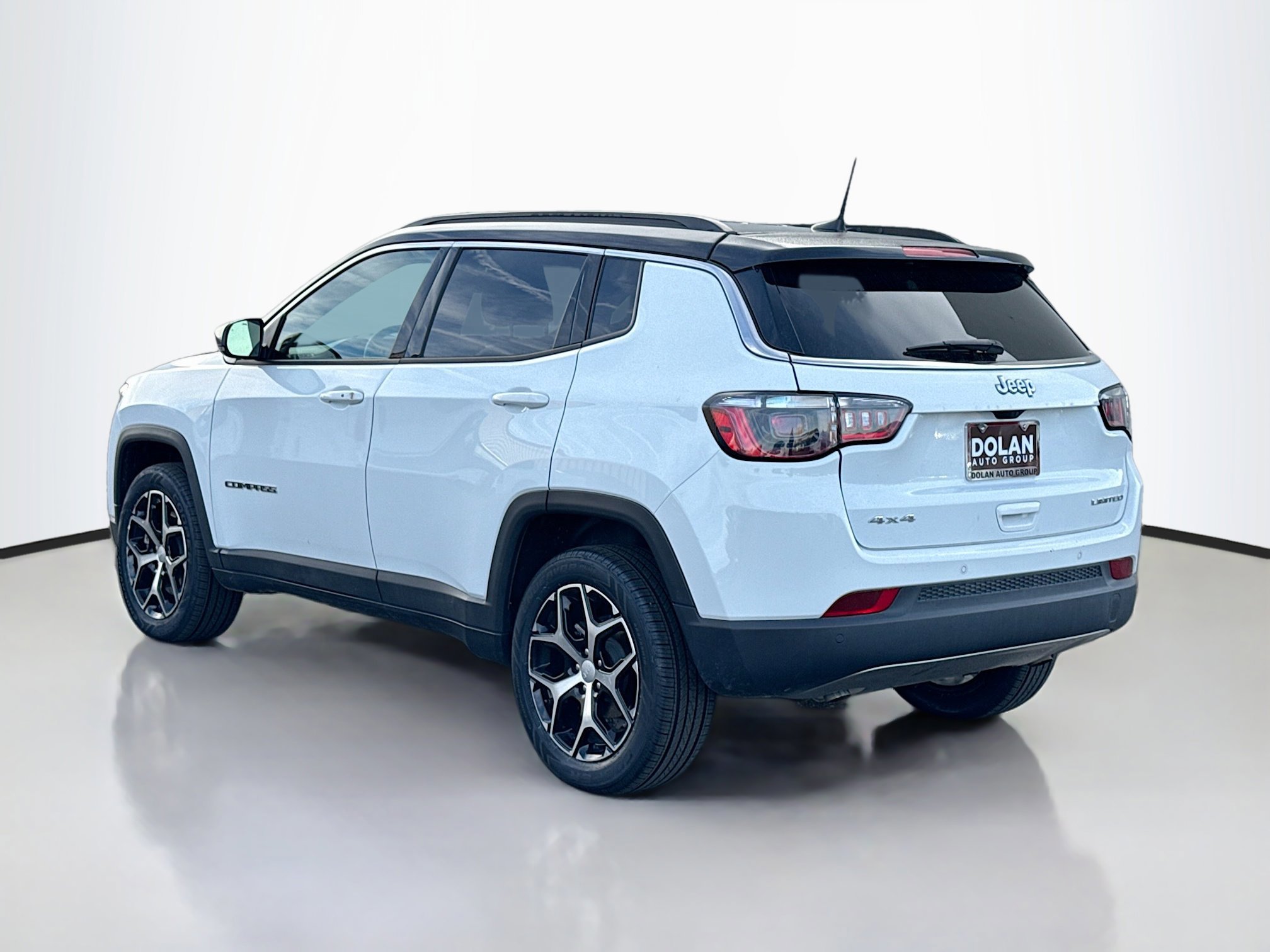 2024 Jeep Compass Limited photo 2