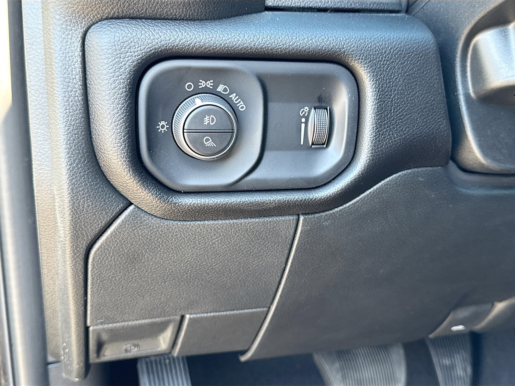 2026 RAM 2500 Big Horn - Photo 37