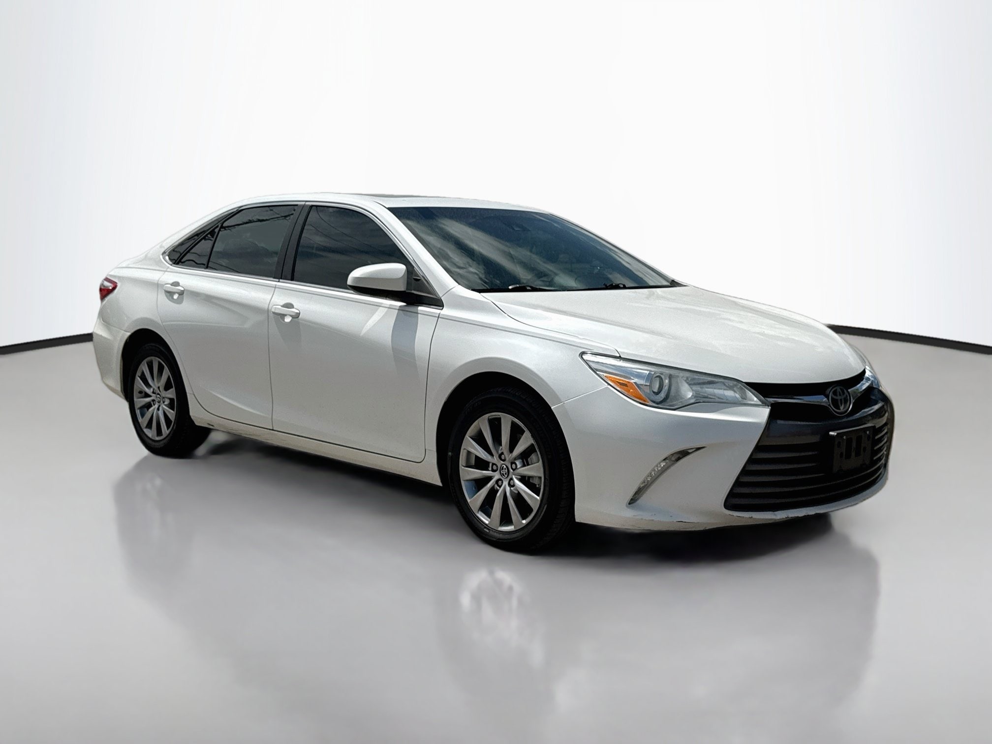 Used 2017 Toyota Camry XLE with VIN 4T1BF1FK6HU620910 for sale in Fernley, NV
