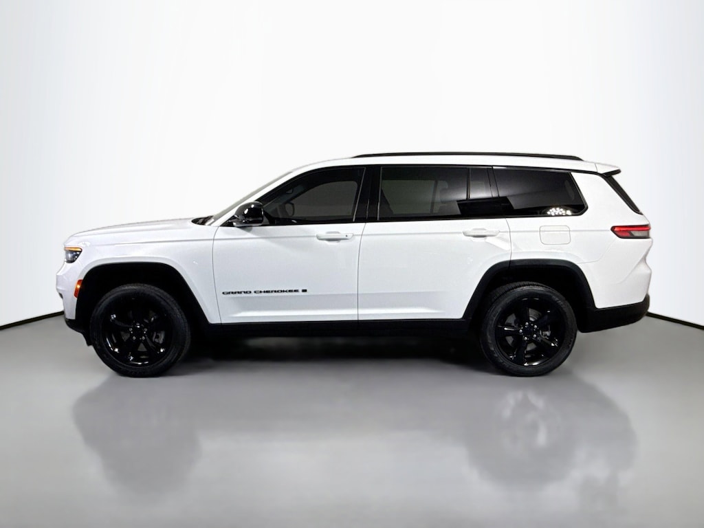 Used 2023 Jeep Grand Cherokee L Laredo Sport Utility