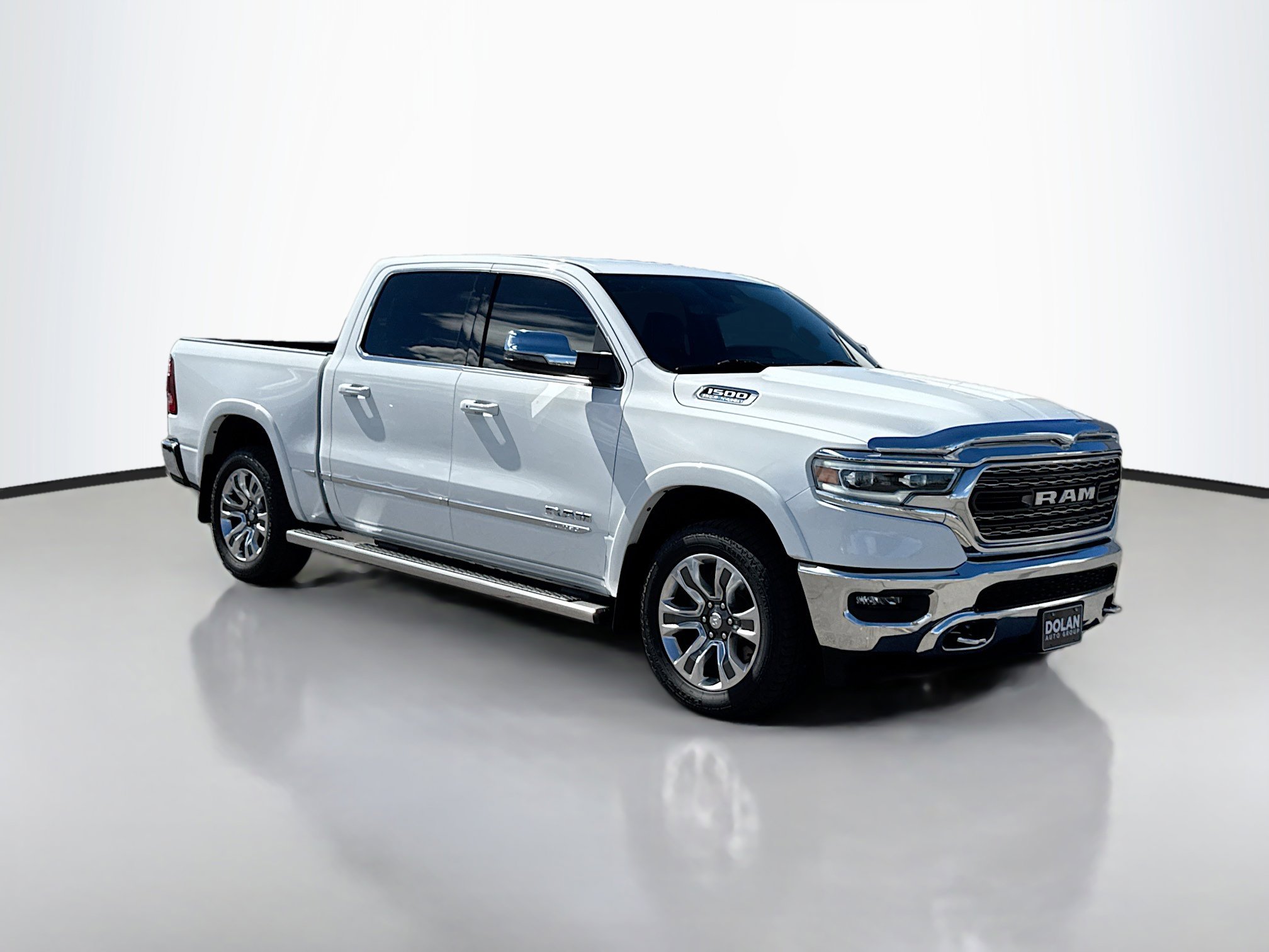 2023 RAM 1500 Limited 4x4 Crew Cab 5'7's photo