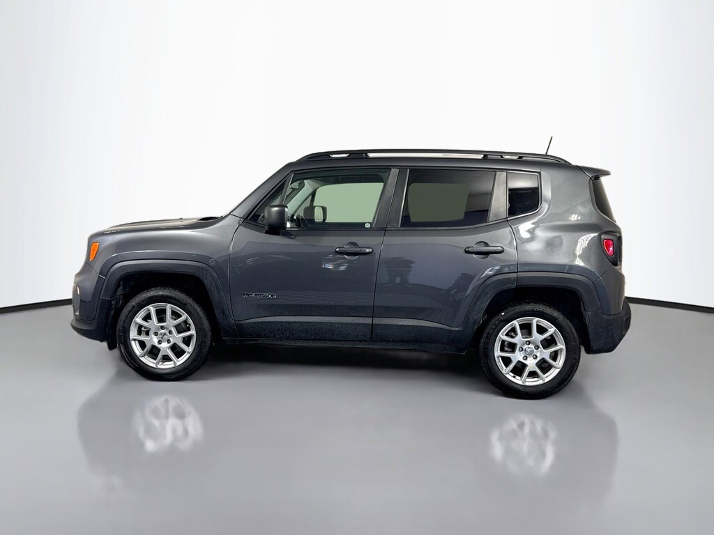 Used 2022 Jeep Renegade Latitude Sport Utility