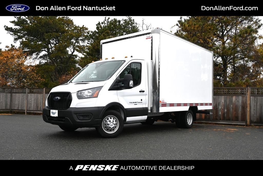 2024 Ford Transit Chassis Cab Base's photo