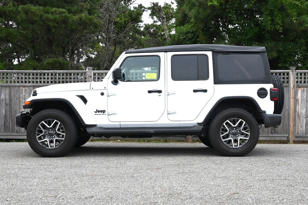 Used 2025 Jeep Wrangler Sahara SUV