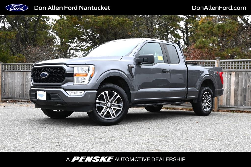 2021 Ford F-150 XL's photo