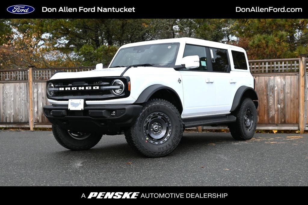 New 2025 Ford Bronco Outer Banks SUV