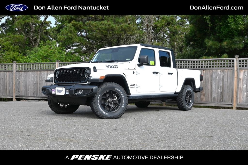 Used 2024 Jeep Gladiator Willys Truck