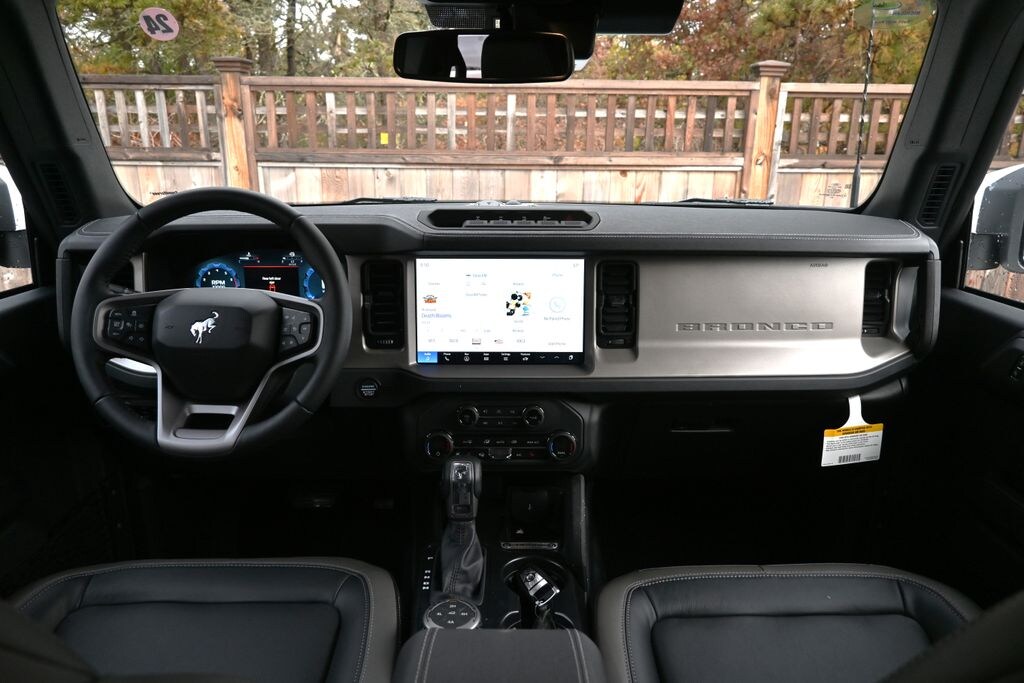 New 2025 Ford Bronco Outer Banks SUV