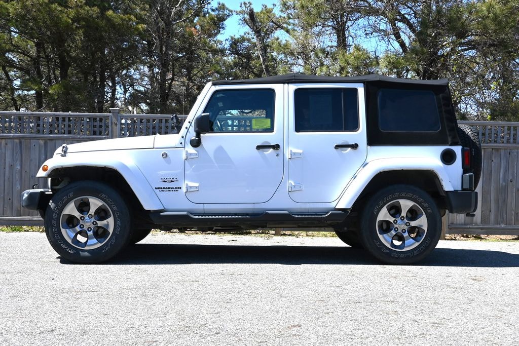 Used 2016 Jeep Wrangler Unlimited Sahara SUV
