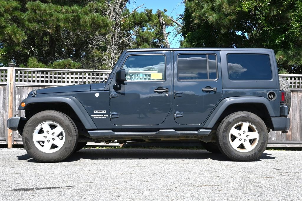 Used 2017 Jeep Wrangler Unlimited Sport SUV