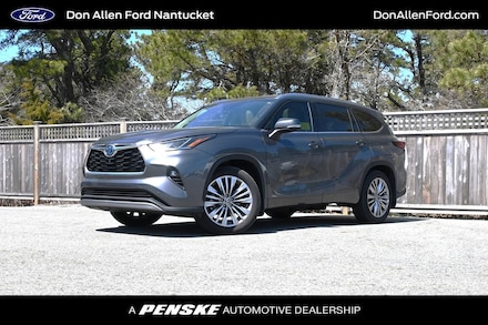 2024 Toyota Highlander Hybrid Platinum SUV