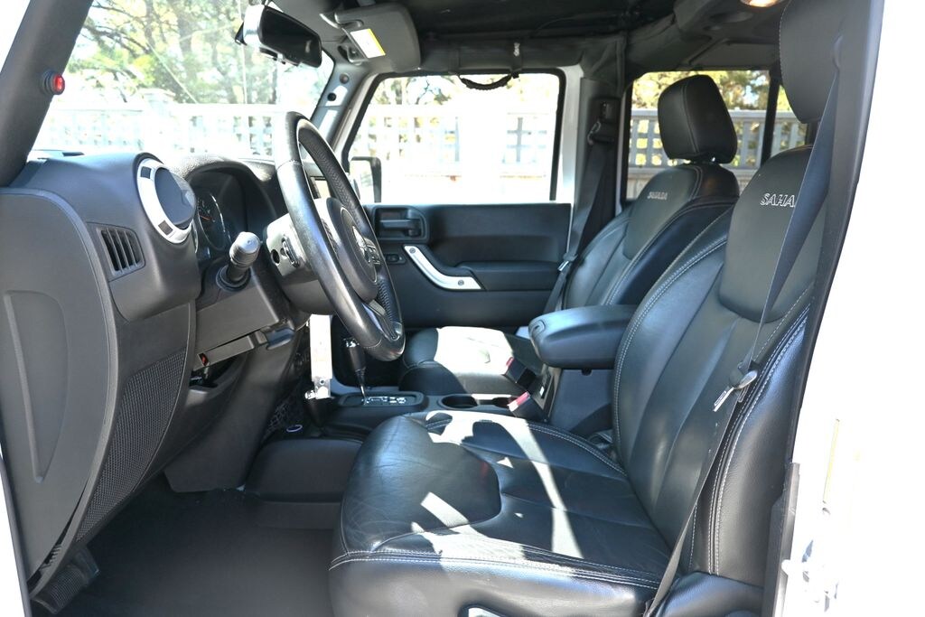 Used 2016 Jeep Wrangler Unlimited Sahara SUV