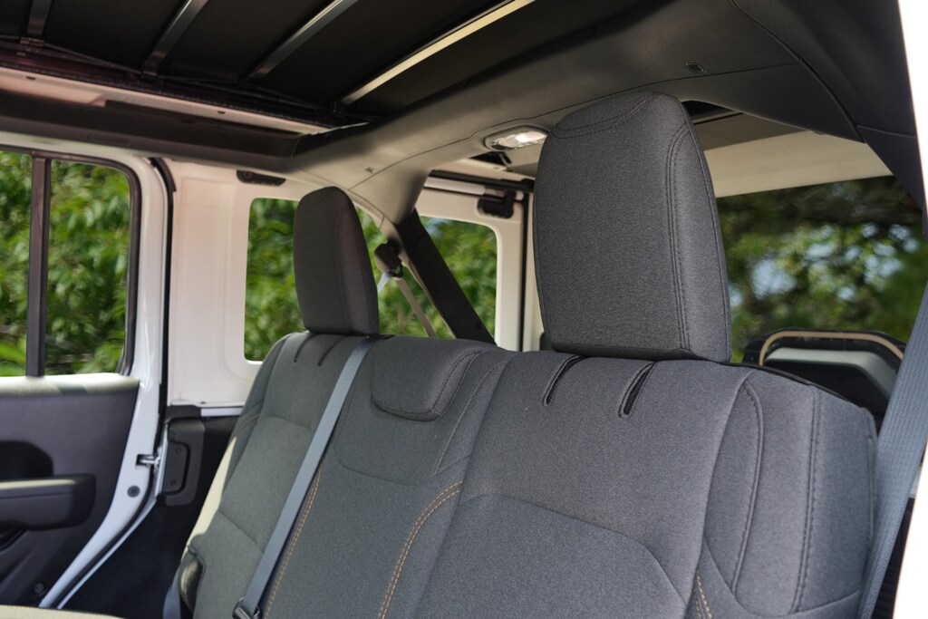 2025 Jeep Wrangler 4-Door Willys - Photo 23