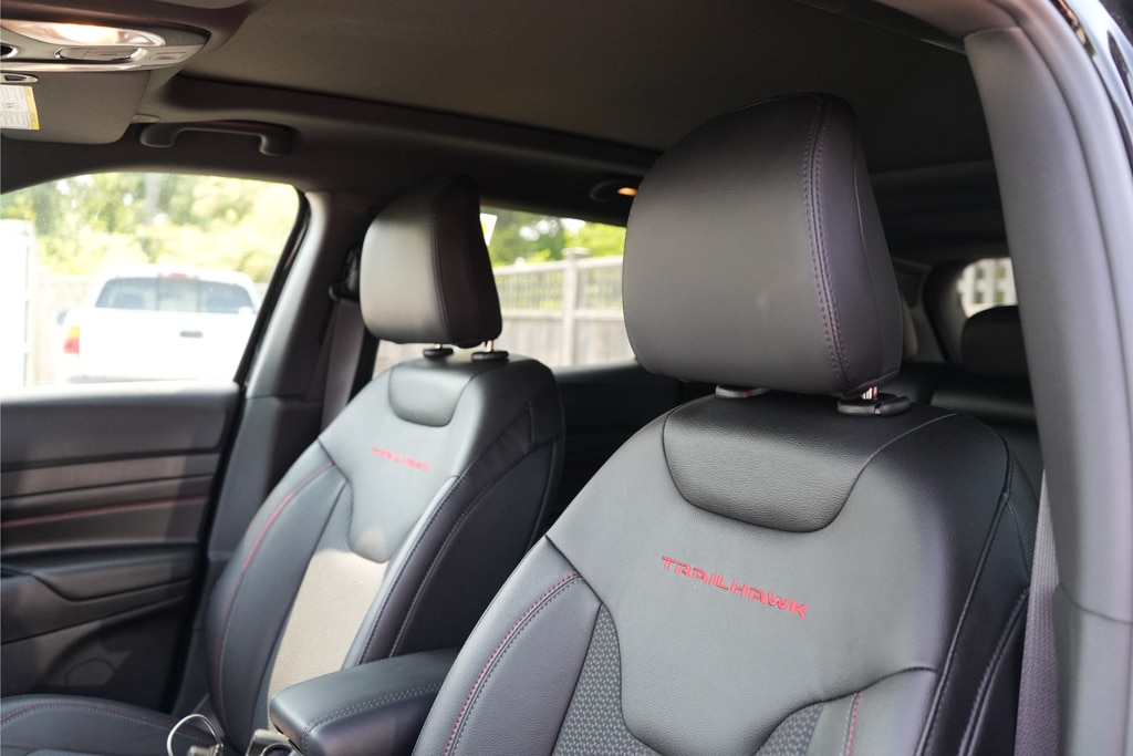 2026 Jeep Compass Trailhawk - Photo 14