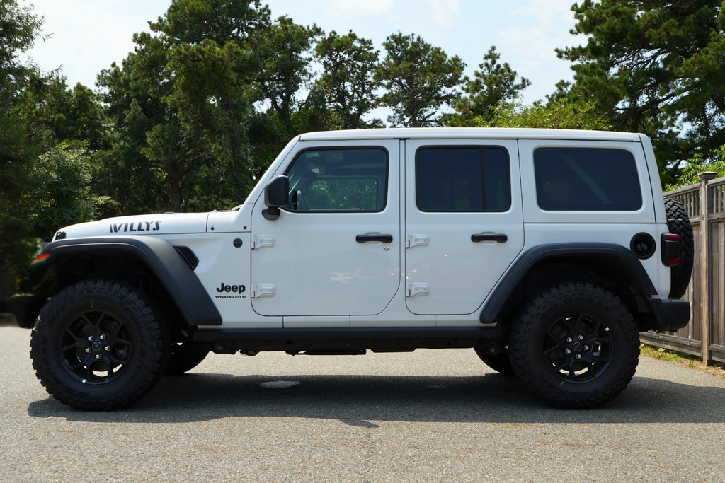 2025 Jeep Wrangler 4-Door Willys - Photo 6