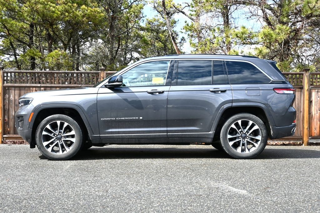 Used 2023 Jeep Grand Cherokee Overland SUV