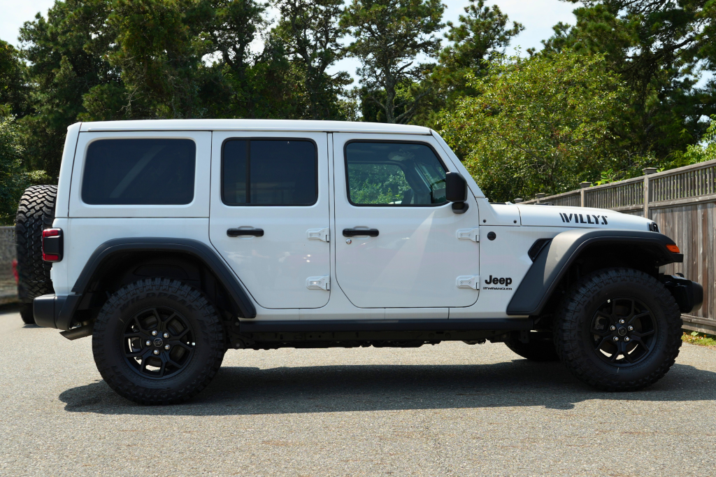New 2025 Jeep Wrangler 4-DOOR SPORT Sport Utility