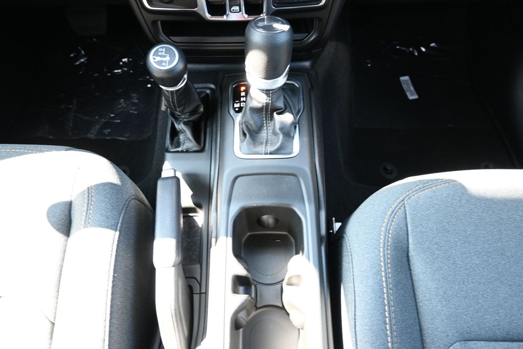 2025 Jeep Wrangler 4-Door Sport S - Photo 8