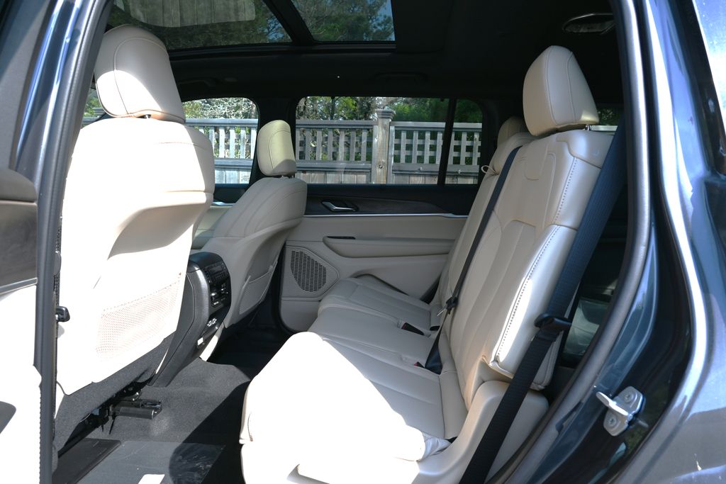 2025 Jeep Grand Cherokee L Limited - Photo 9