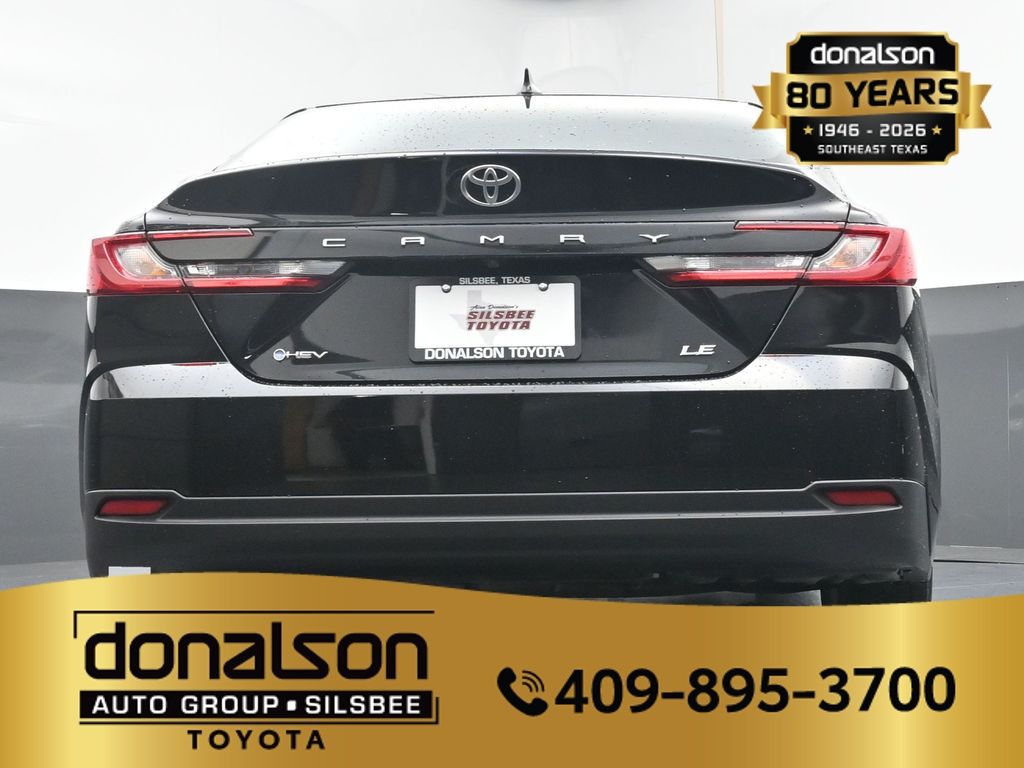 2025 Toyota Camry LE - Photo 22