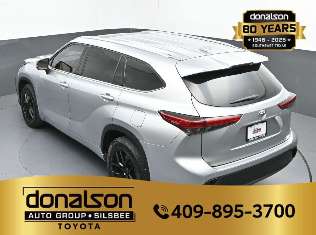 2022 Toyota Highlander XLE - Photo 27