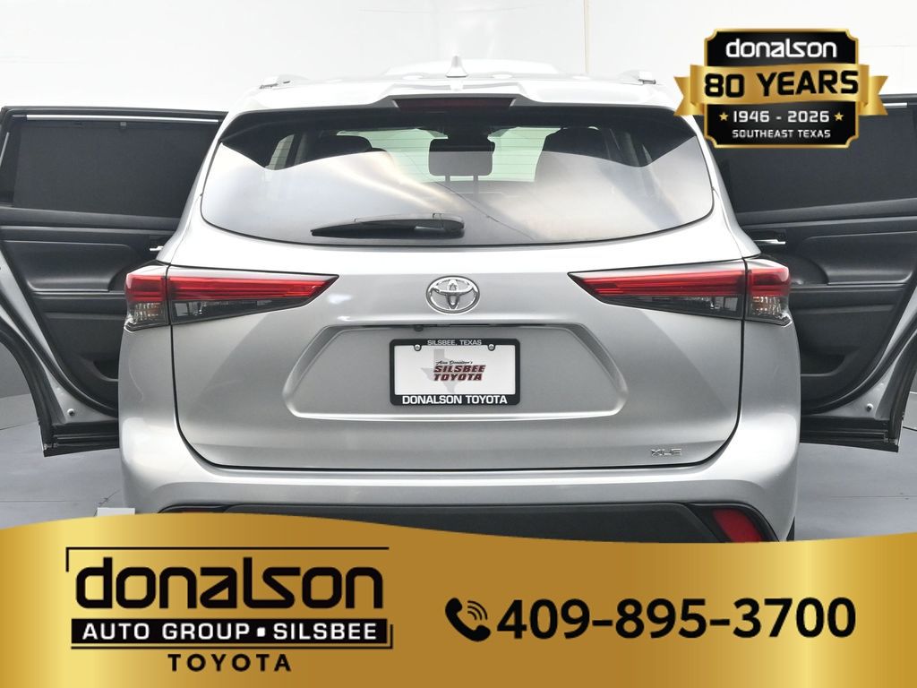 2022 Toyota Highlander XLE - Photo 33