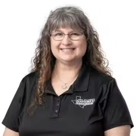 Staff member Angela Williams from ID_c453c1