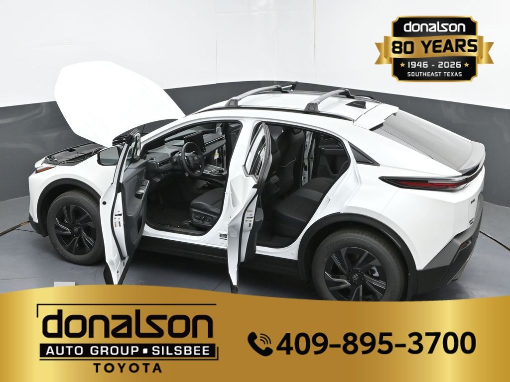 2026 Toyota C-HR SE - Photo 32