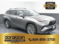 2026 Toyota Highlander Hybrid Platinum SUV
