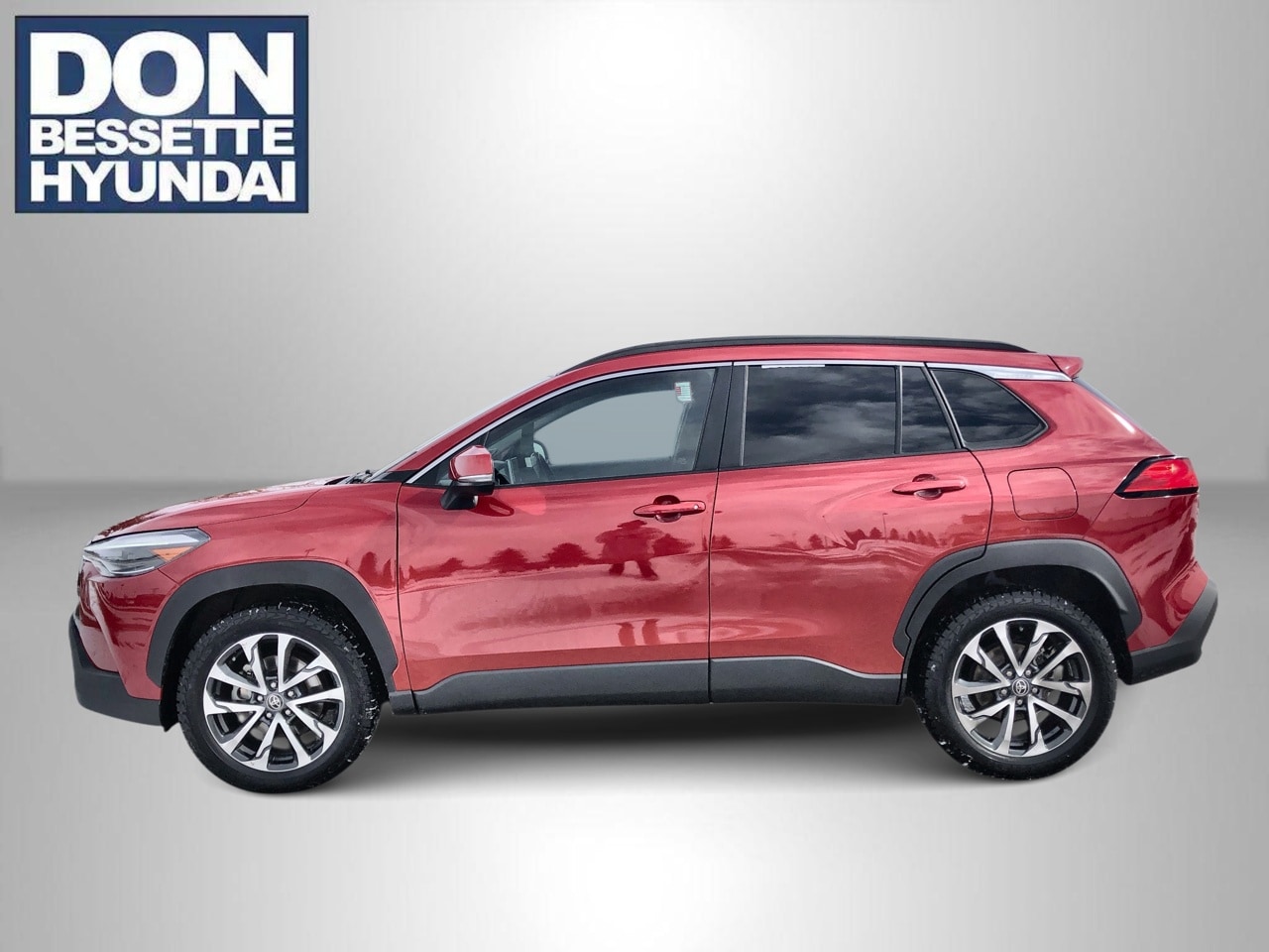 2023 Toyota Corolla Cross XLE AWD's photo