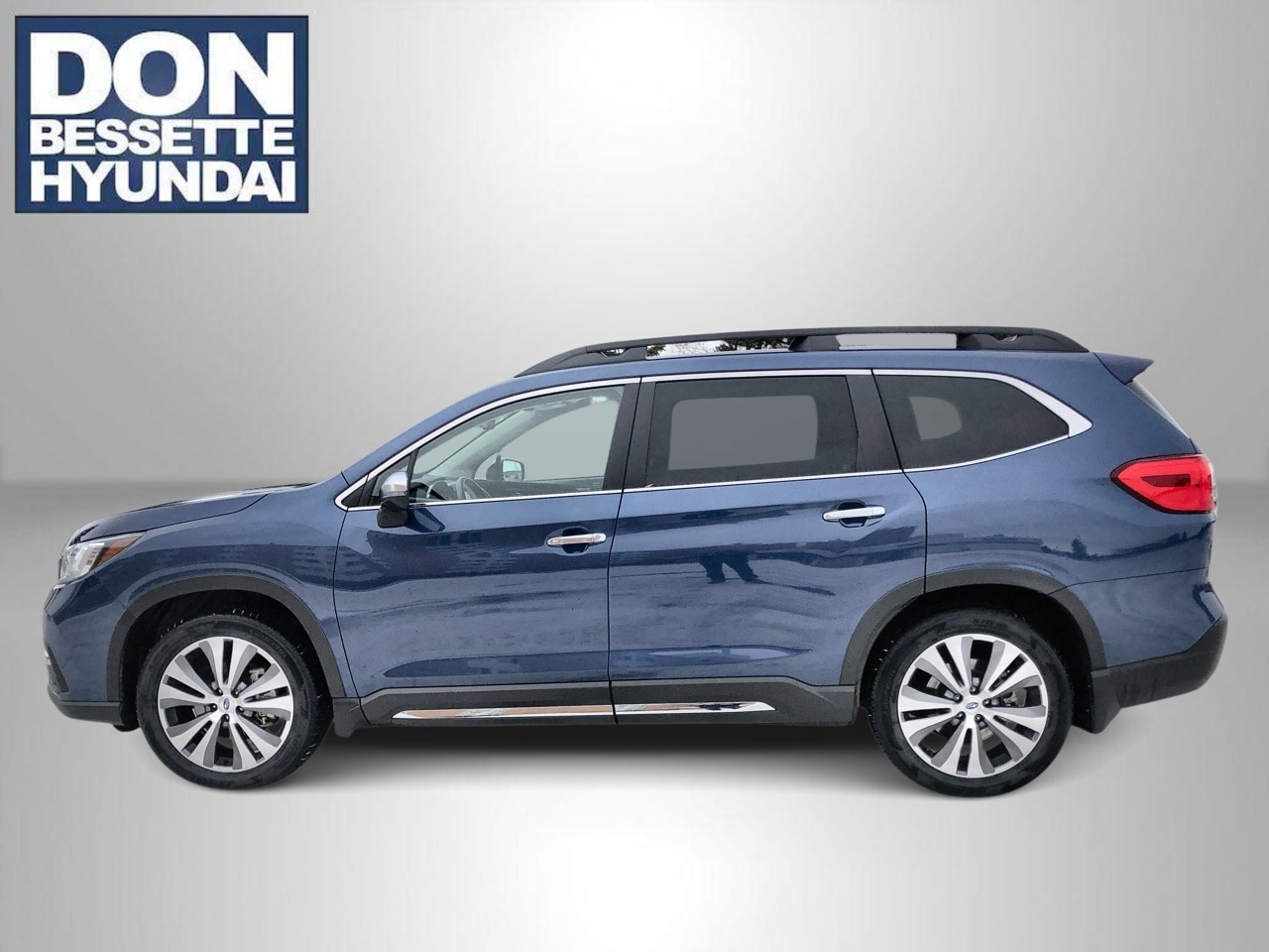2021 Subaru Ascent Touring's photo