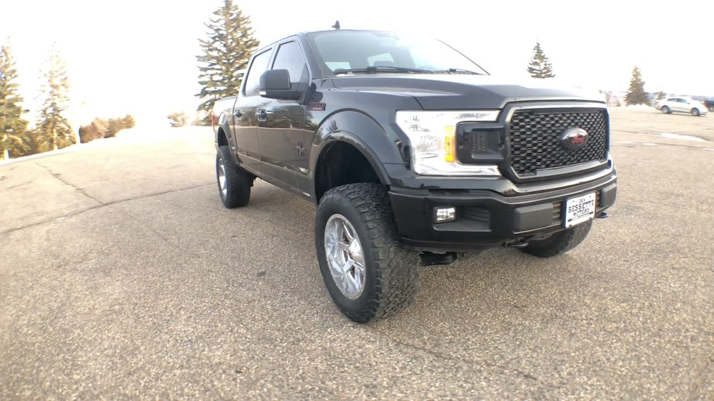 Used 2020 Ford F-150 XLT Crew Cab Pickup