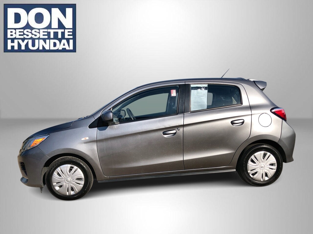 2021 Mitsubishi Mirage ES's photo