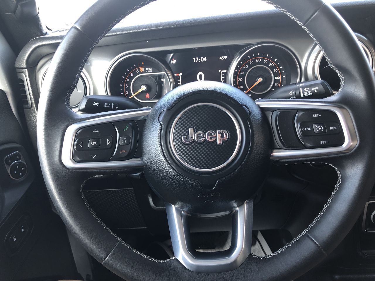 2023 Jeep Gladiator Overland - Photo 14